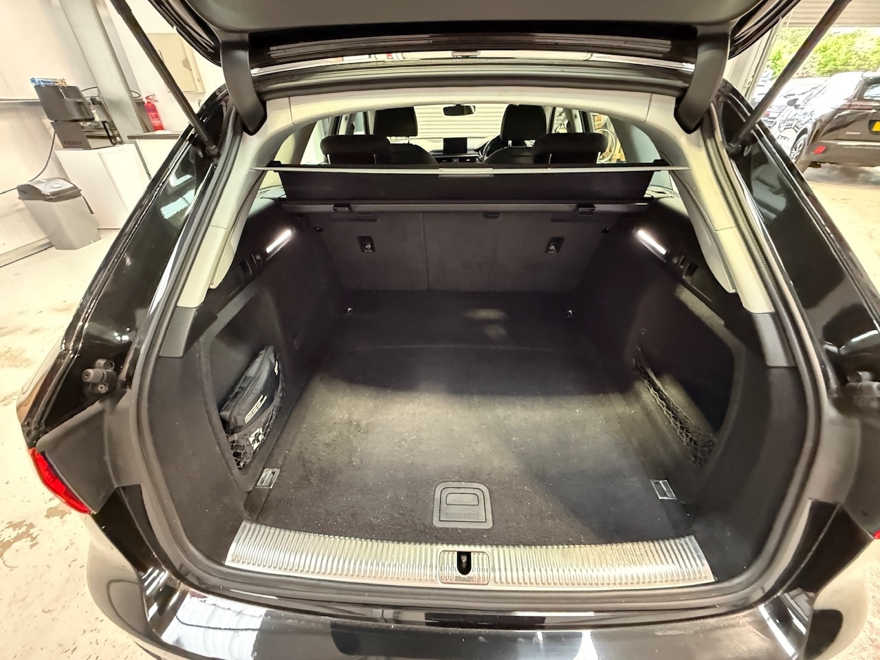 Used Audi A4 2016 for sale - 76319383: Photo 37