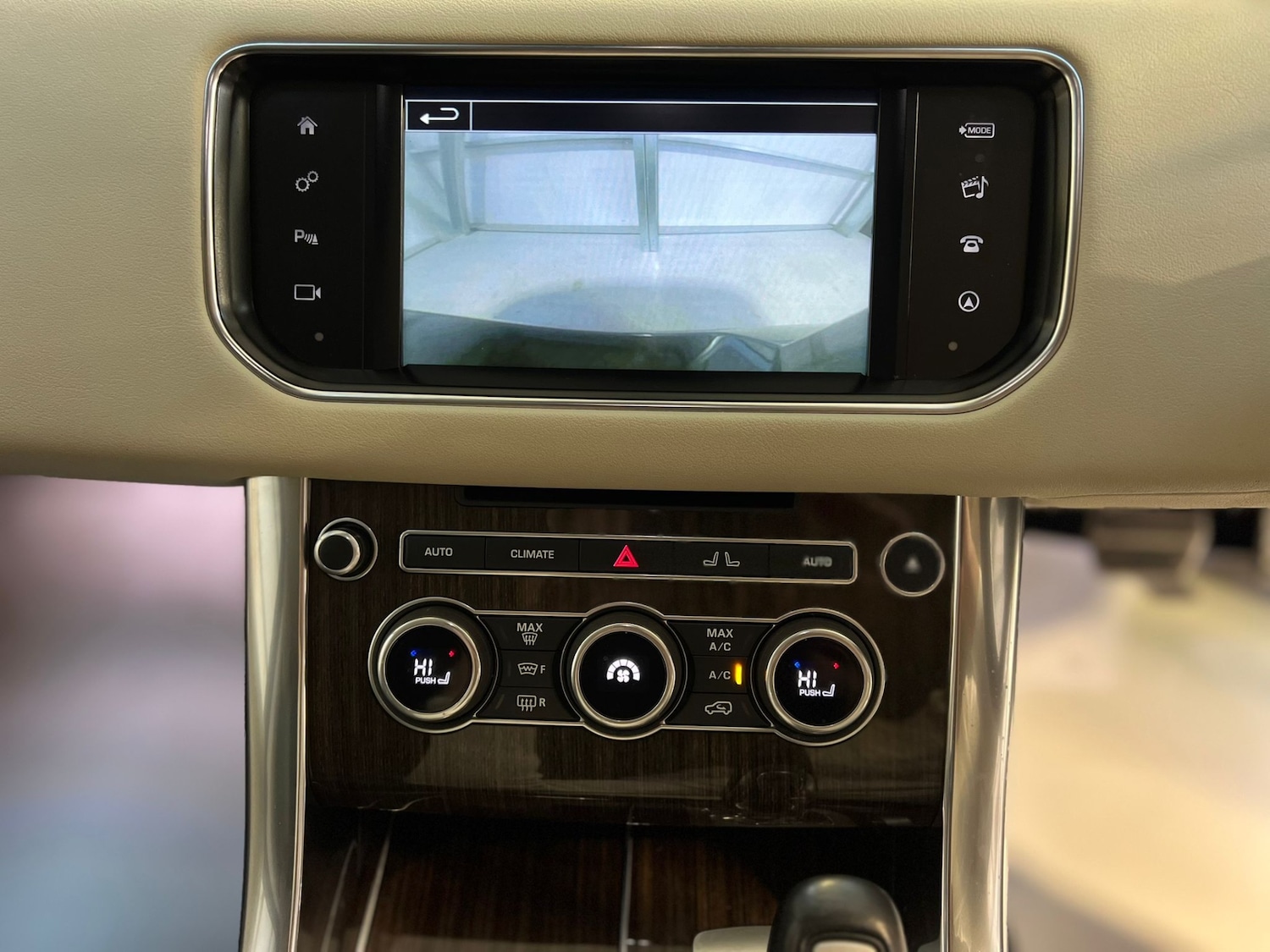 Used Land Rover Range Rover Sport 2016 for sale - 76684469: Photo 13