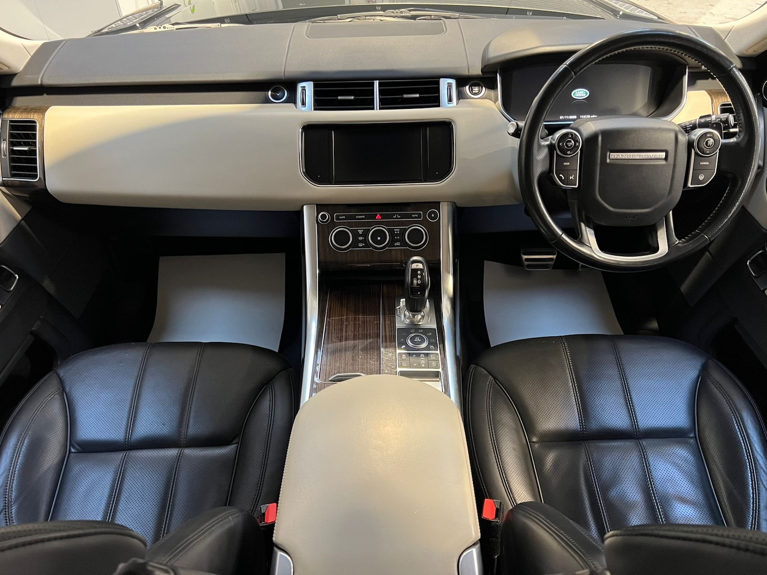 Used Land Rover Range Rover Sport 2016 for sale - 76684469: Photo 18