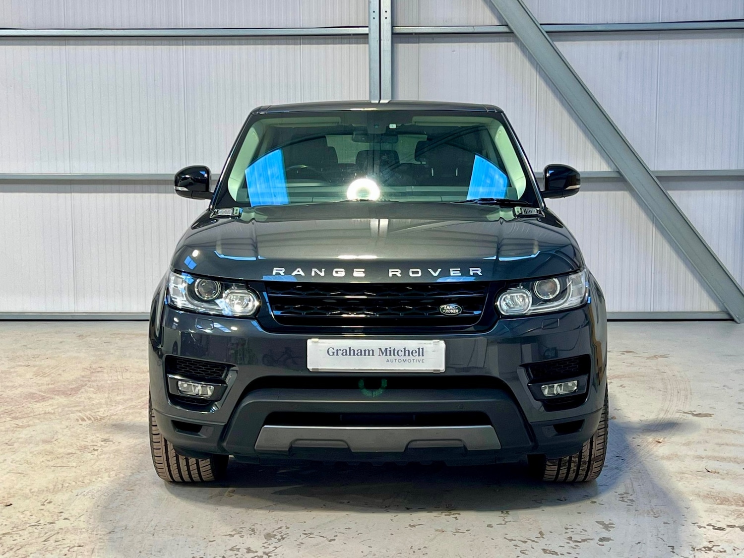Used Land Rover Range Rover Sport 2016 for sale - 76684469: Photo 2