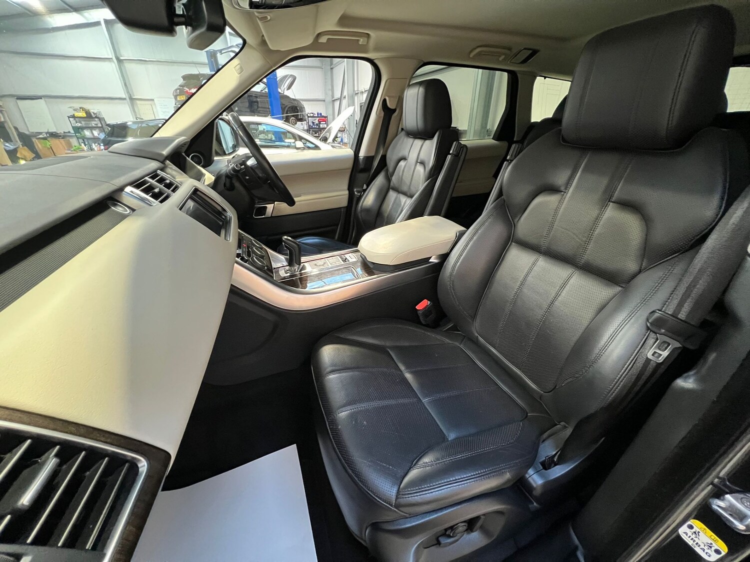 Used Land Rover Range Rover Sport 2016 for sale - 76684469: Photo 22