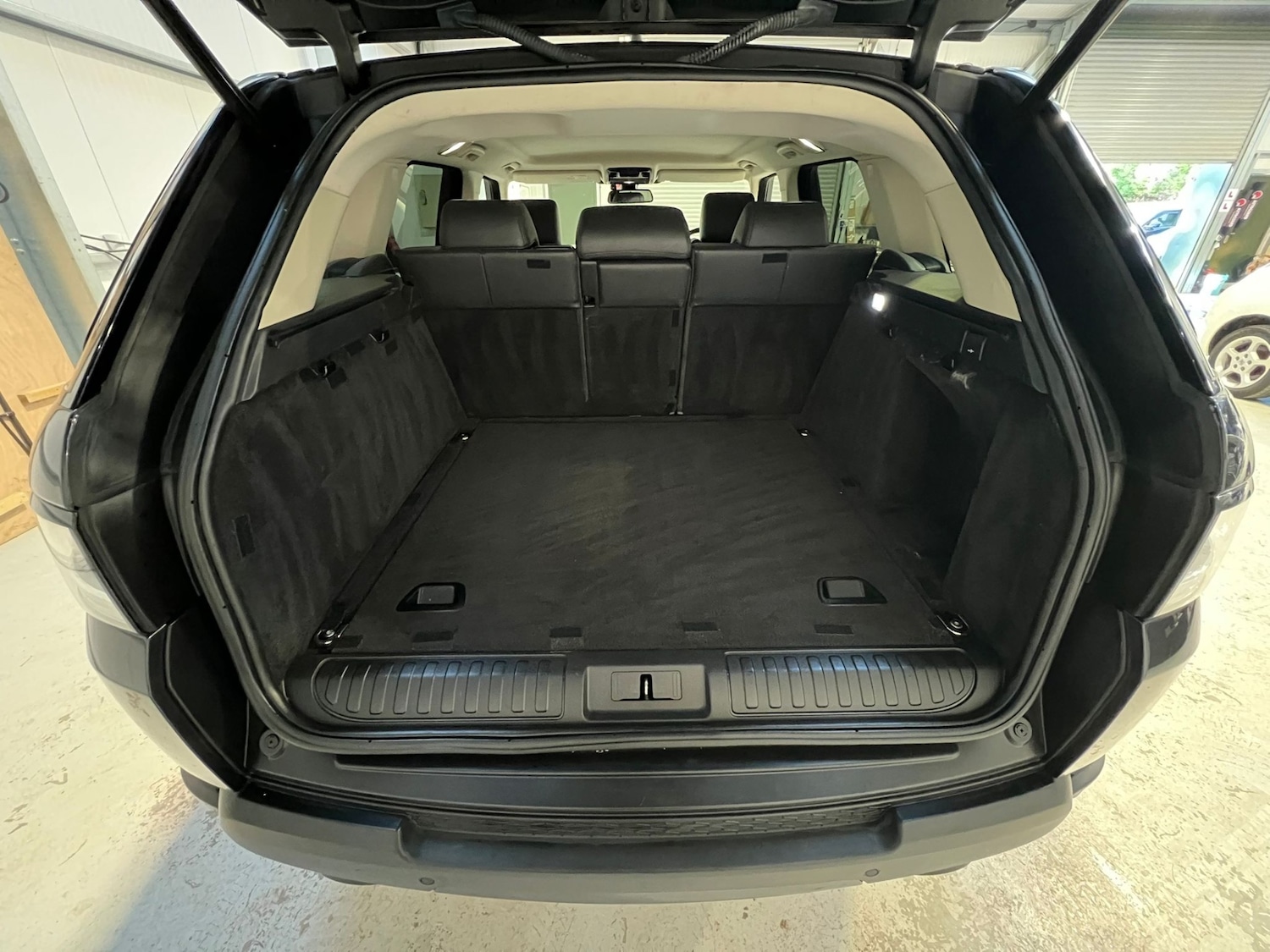 Used Land Rover Range Rover Sport 2016 for sale - 76684469: Photo 26