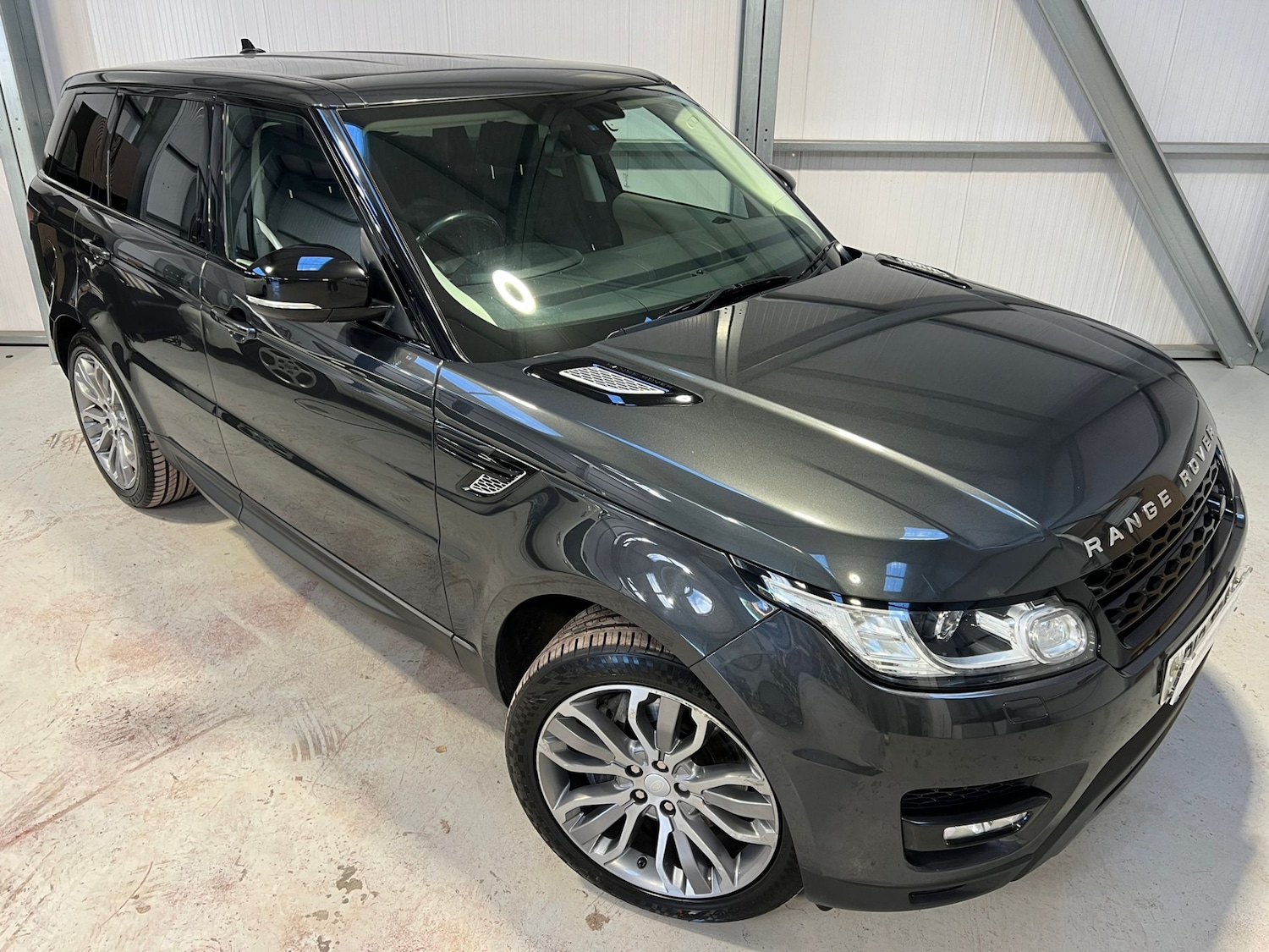 Used Land Rover Range Rover Sport 2016 for sale - 76684469: Photo 29