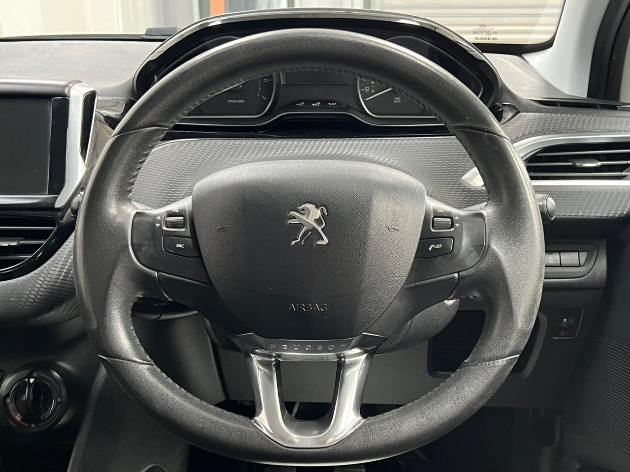 Used Peugeot 208 2016 for sale - 76637662: Photo 15
