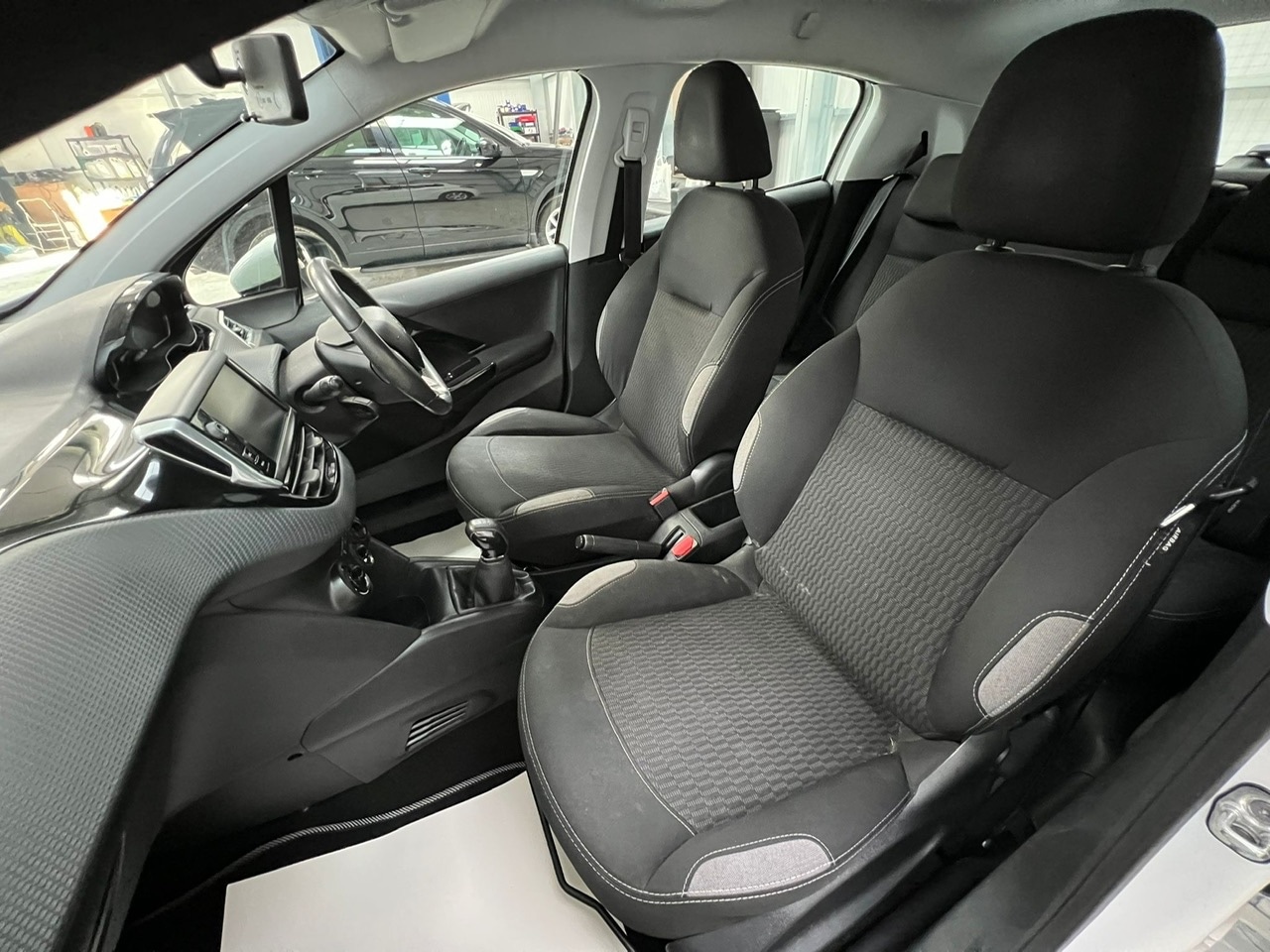 Used Peugeot 208 2016 for sale - 76637662: Photo 22