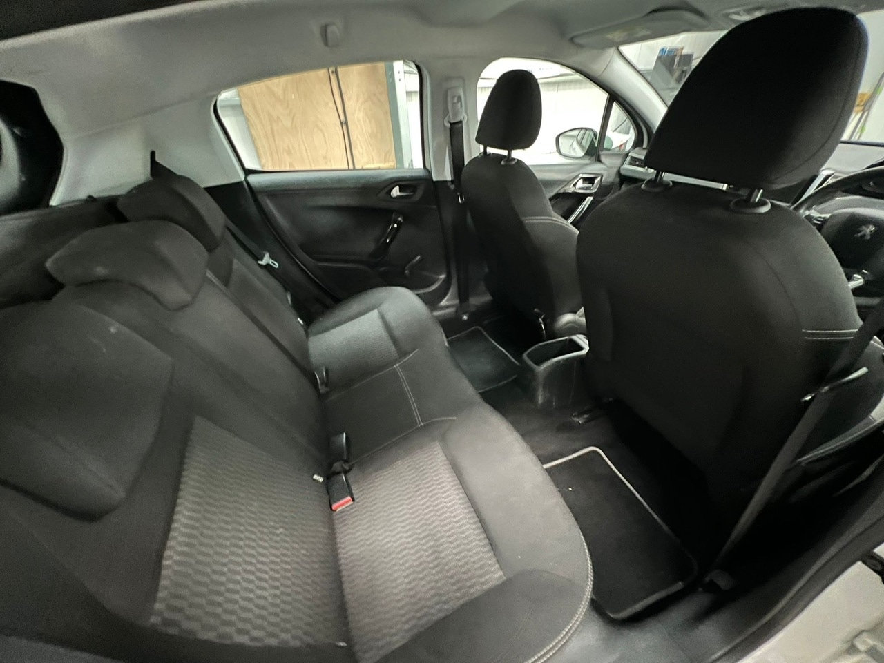 Used Peugeot 208 2016 for sale - 76637662: Photo 25