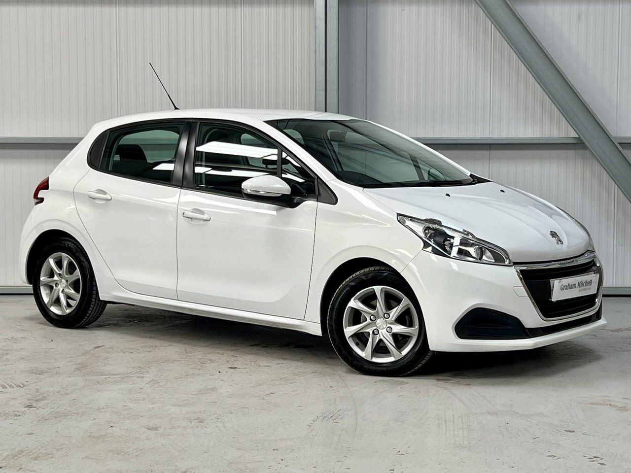 Used Peugeot 208 2016 for sale - 76637662: Photo 3