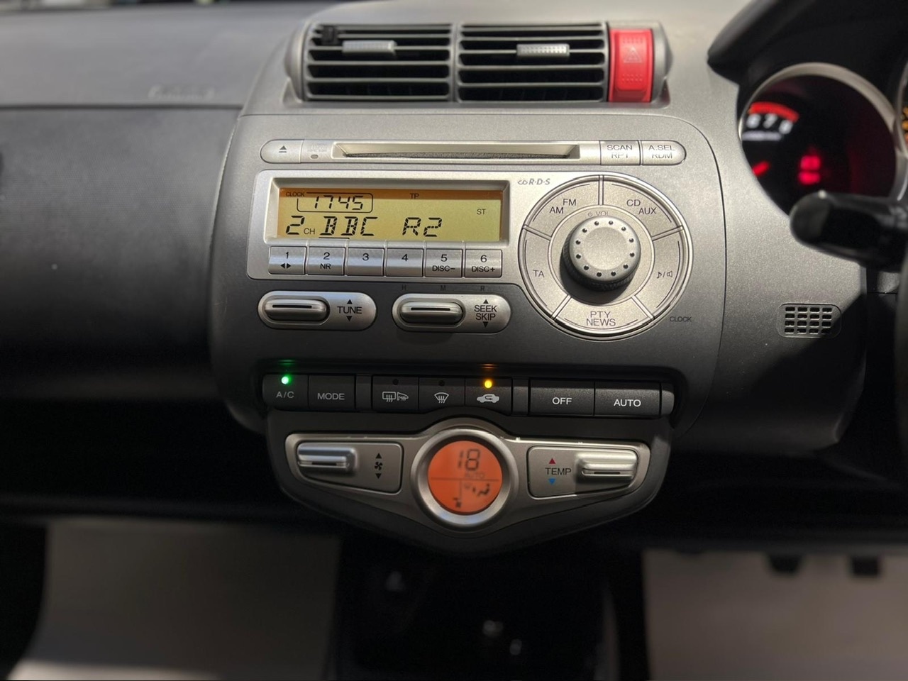 Used Honda Jazz 2006 for sale - 76637919: Photo 12