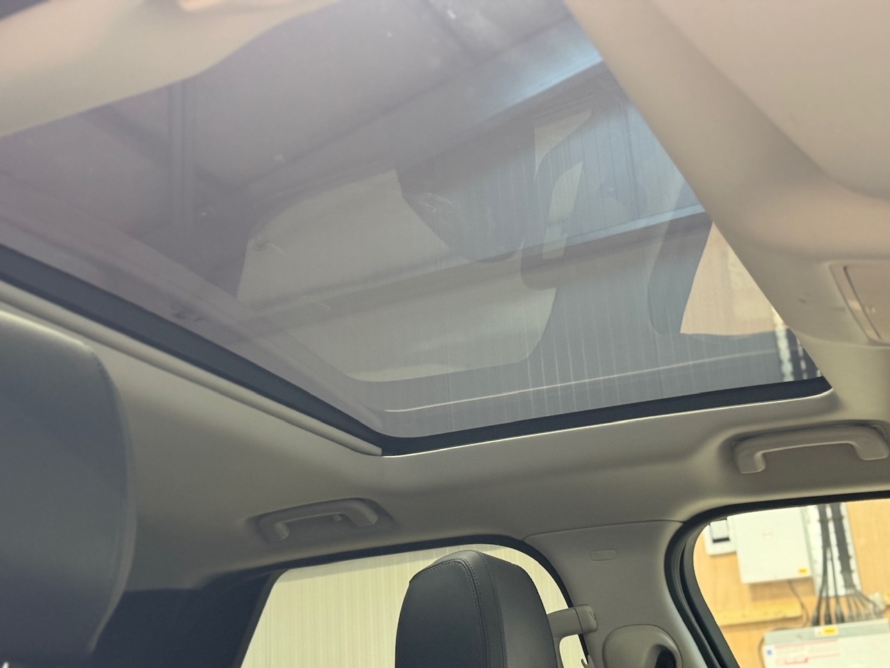 Used Land Rover Discovery 2018 for sale - 77298451: Photo 11