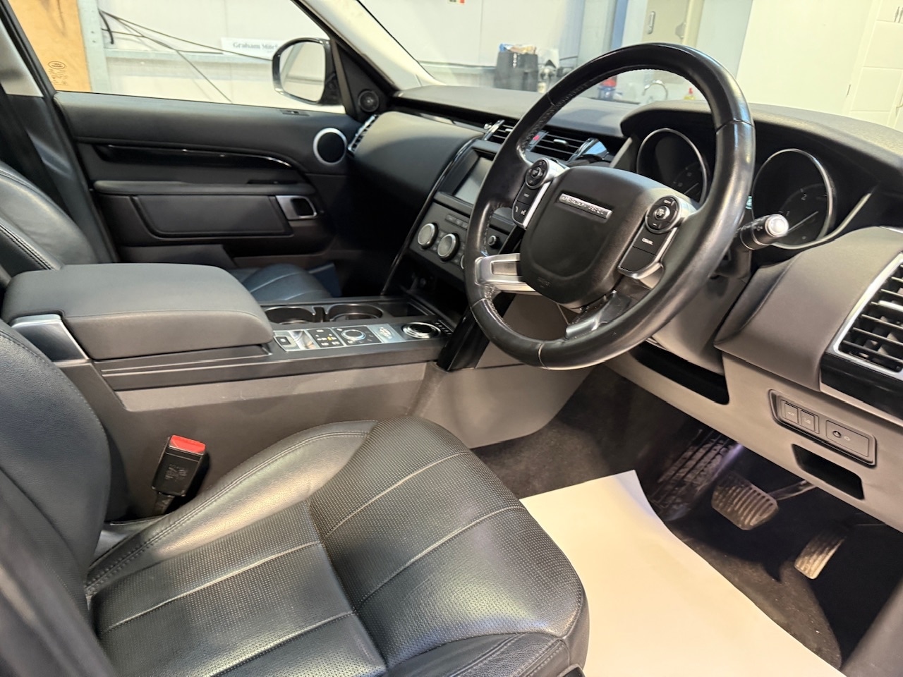 Used Land Rover Discovery 2018 for sale - 77298451: Photo 12