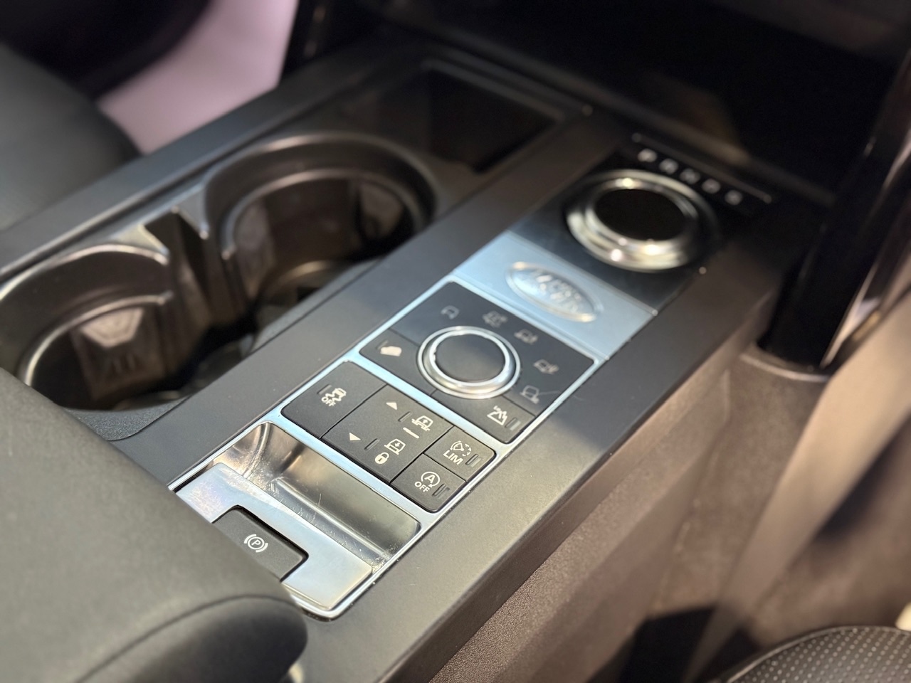 Used Land Rover Discovery 2018 for sale - 77298451: Photo 15