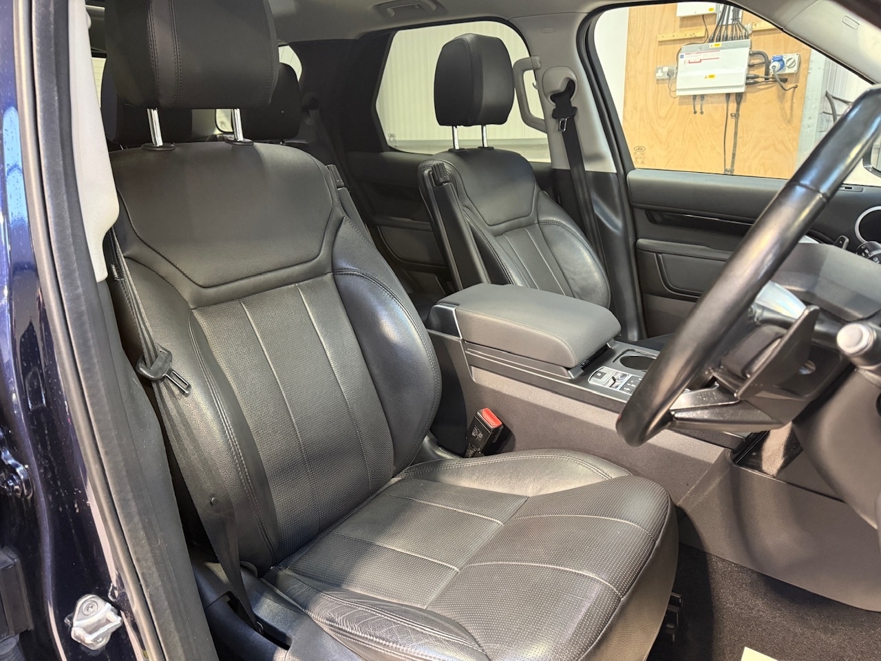 Used Land Rover Discovery 2018 for sale - 77298451: Photo 17