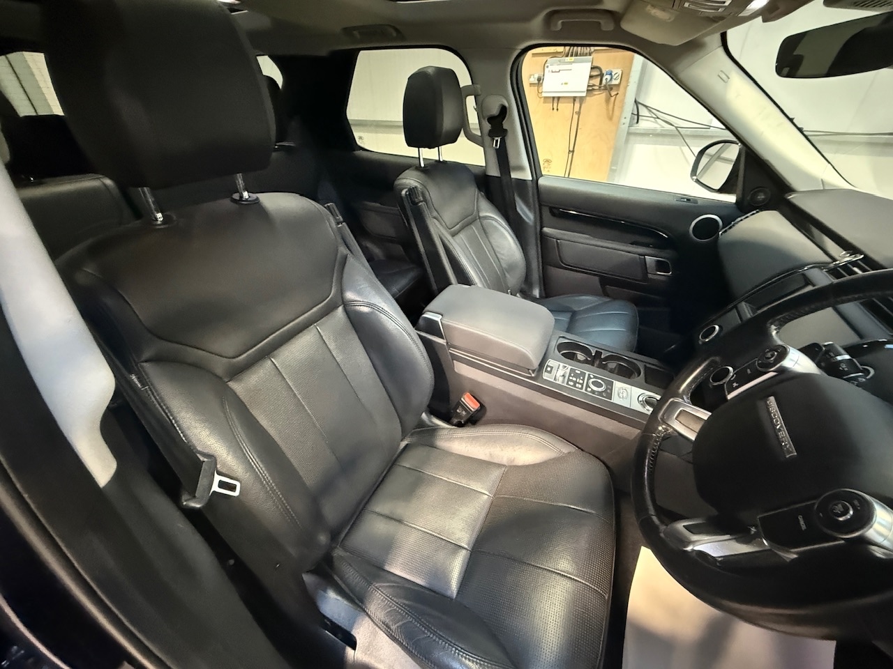 Used Land Rover Discovery 2018 for sale - 77298451: Photo 18