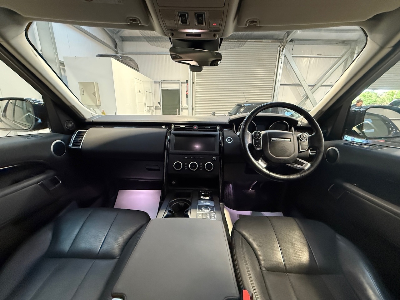 Used Land Rover Discovery 2018 for sale - 77298451: Photo 21