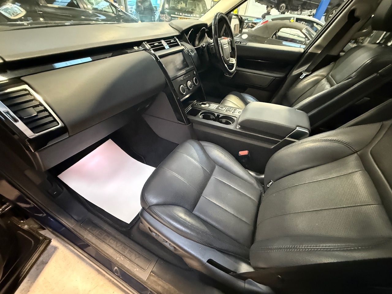 Used Land Rover Discovery 2018 for sale - 77298451: Photo 25