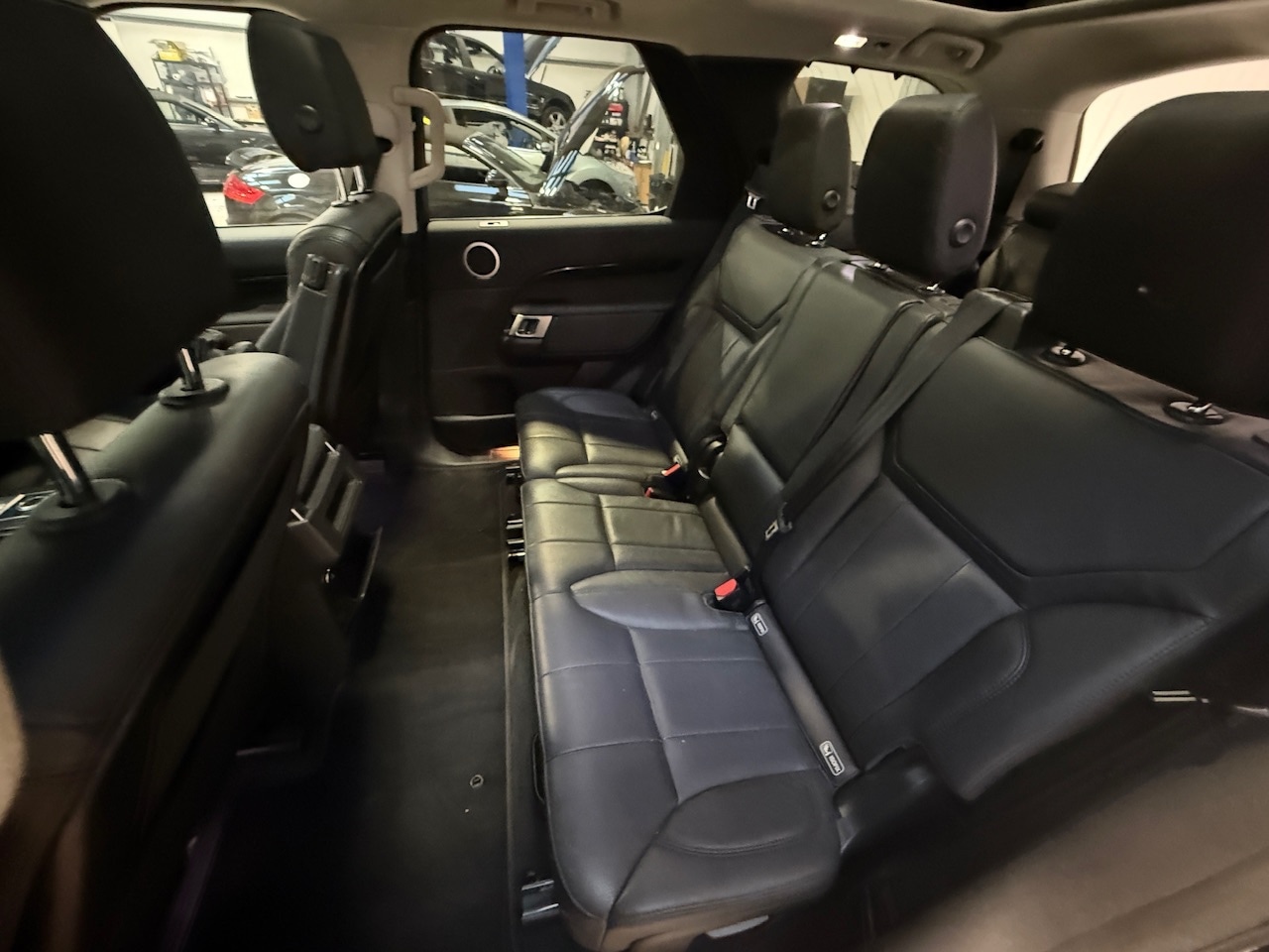 Used Land Rover Discovery 2018 for sale - 77298451: Photo 34