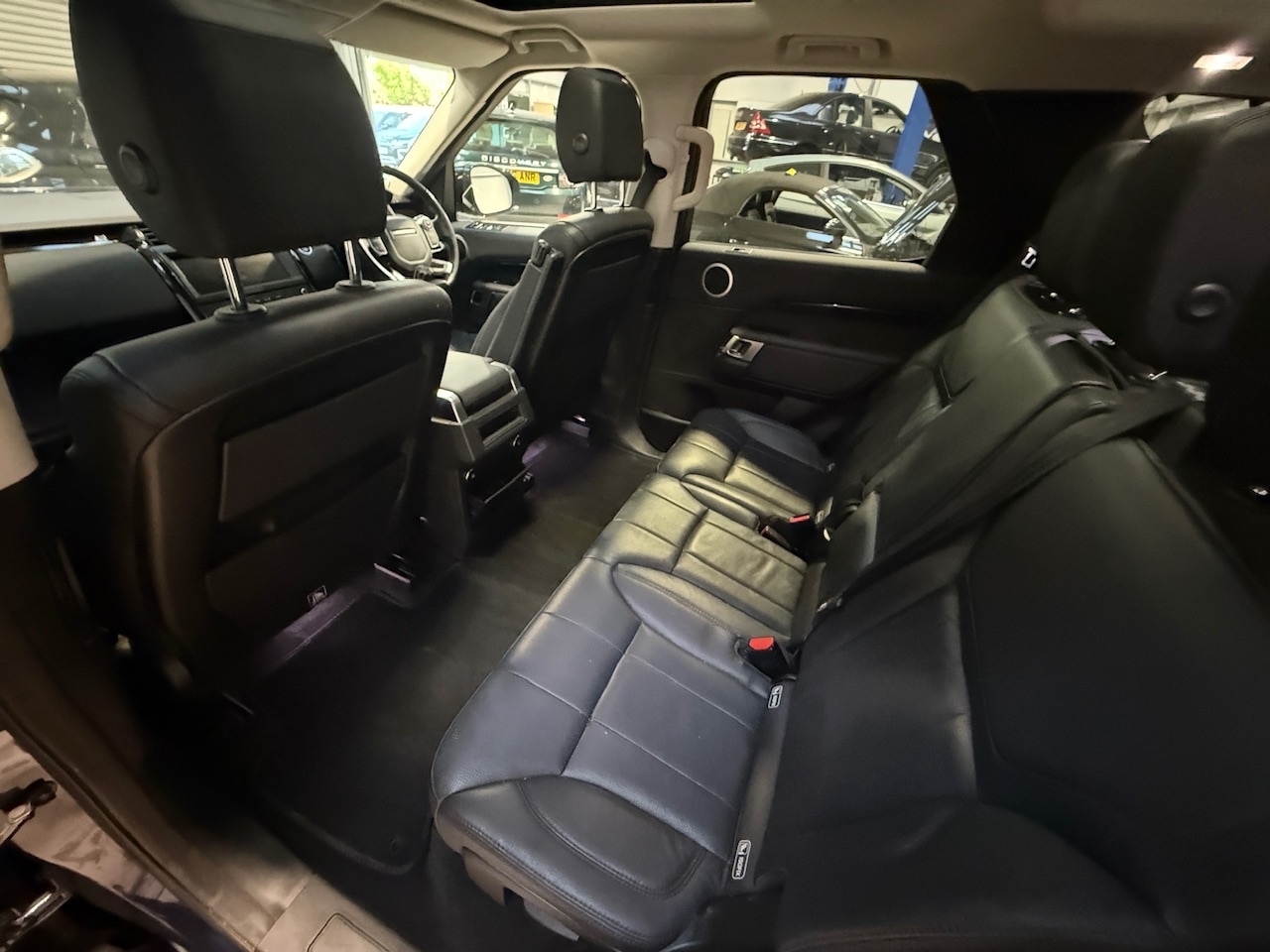 Used Land Rover Discovery 2018 for sale - 77298451: Photo 35