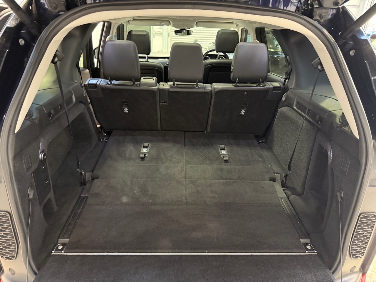 Used Land Rover Discovery 2018 for sale - 77298451: Photo 38