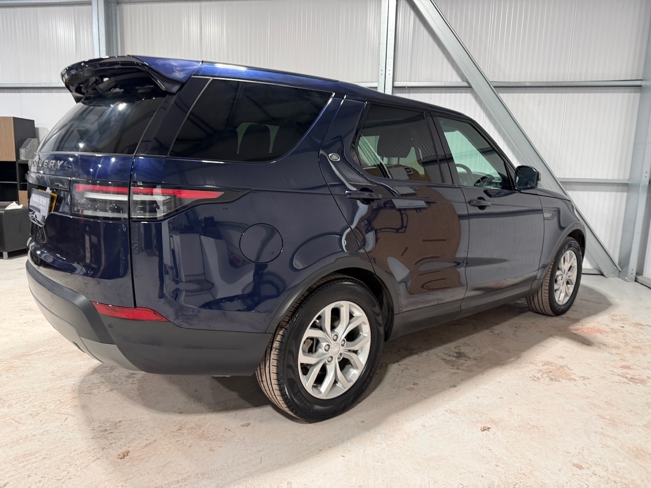 Used Land Rover Discovery 2018 for sale - 77298451: Photo 48