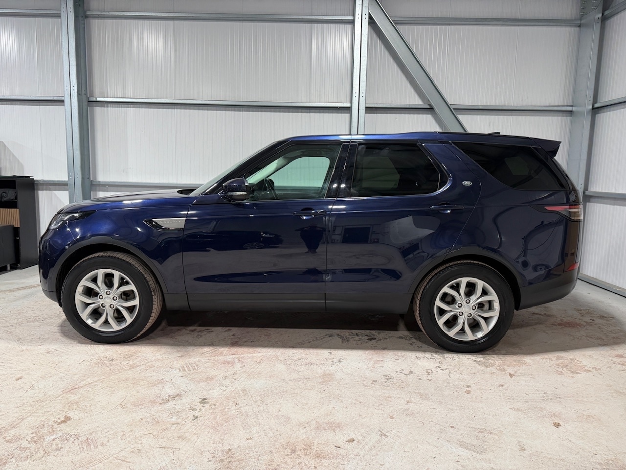 Used Land Rover Discovery 2018 for sale - 77298451: Photo 55