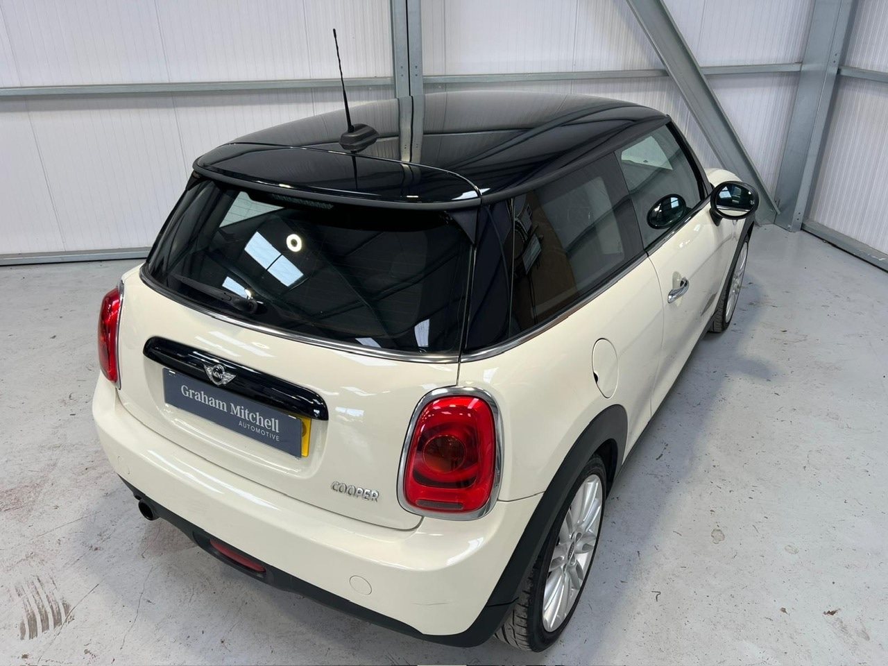 Vehicle 33