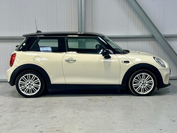Used MINI Hatch 2017 for sale - 75751590: Photo