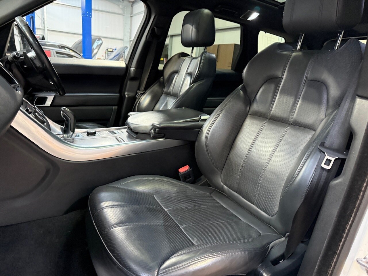 Used Land Rover Range Rover Sport 2017 for sale - 77963219: Photo 23
