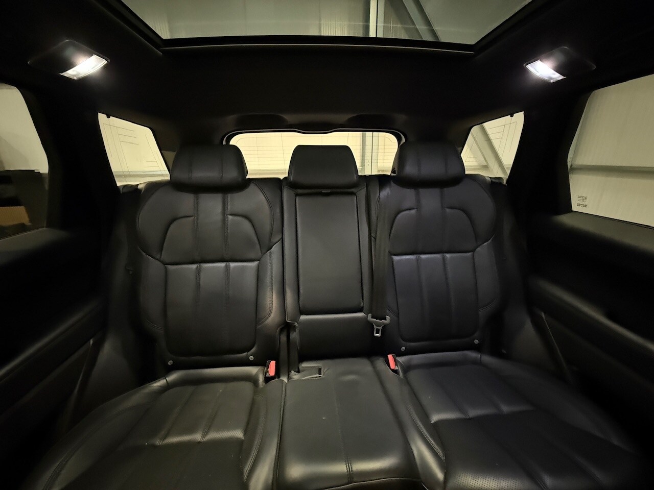 Used Land Rover Range Rover Sport 2017 for sale - 77963219: Photo 32