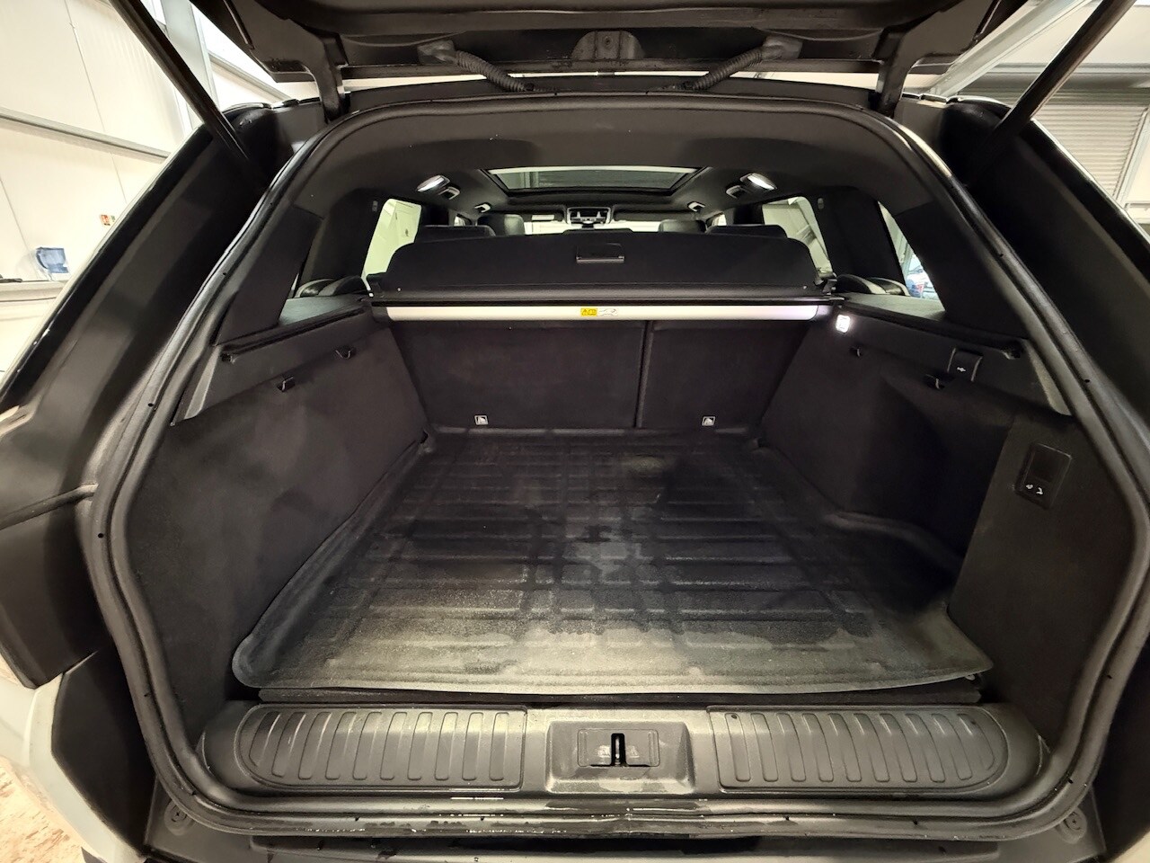 Used Land Rover Range Rover Sport 2017 for sale - 77963219: Photo 38