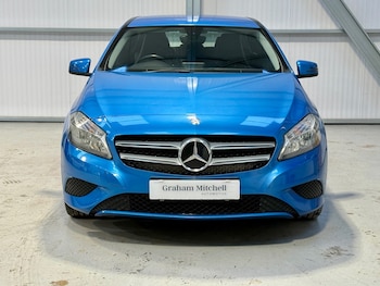 Used Mercedes-Benz A-Class 2014 for sale - 76192800: Photo 2