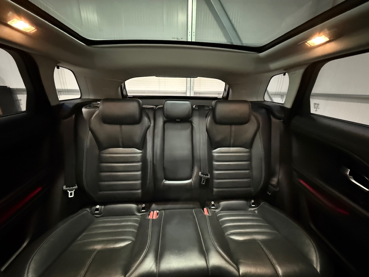 Used Land Rover Range Rover Evoque 2015 for sale - 76896489: Photo 32