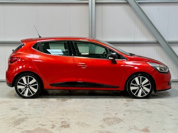 Used Renault Clio 2015 for sale - 75922308: Photo