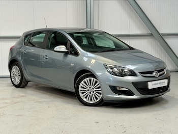 Used Vauxhall Astra 2013 for sale - 75918955: Photo