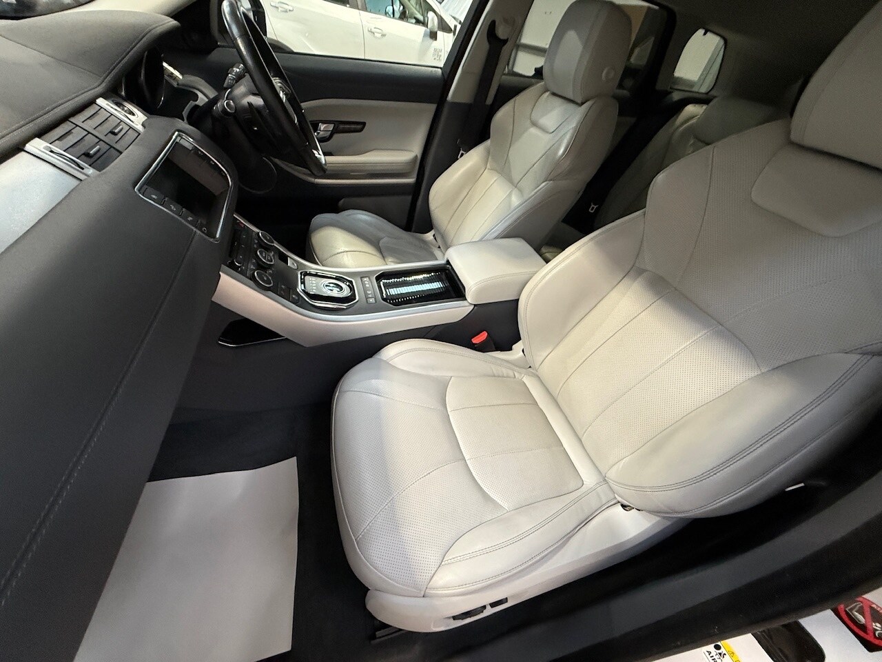 Used Land Rover Range Rover Evoque 2016 for sale - 77932336: Photo 24