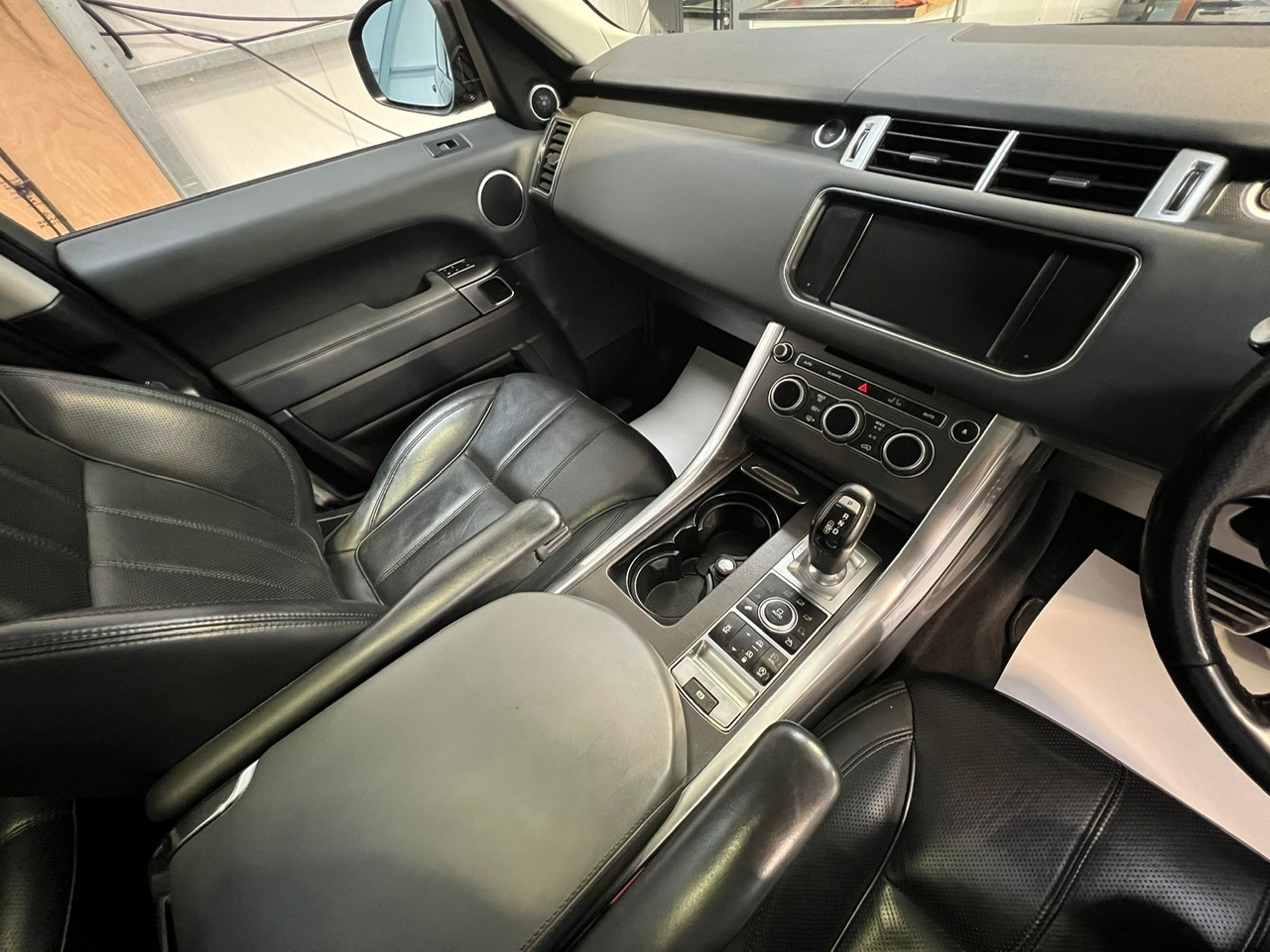 Used Land Rover Range Rover Sport 2015 for sale - 76366341: Photo 11