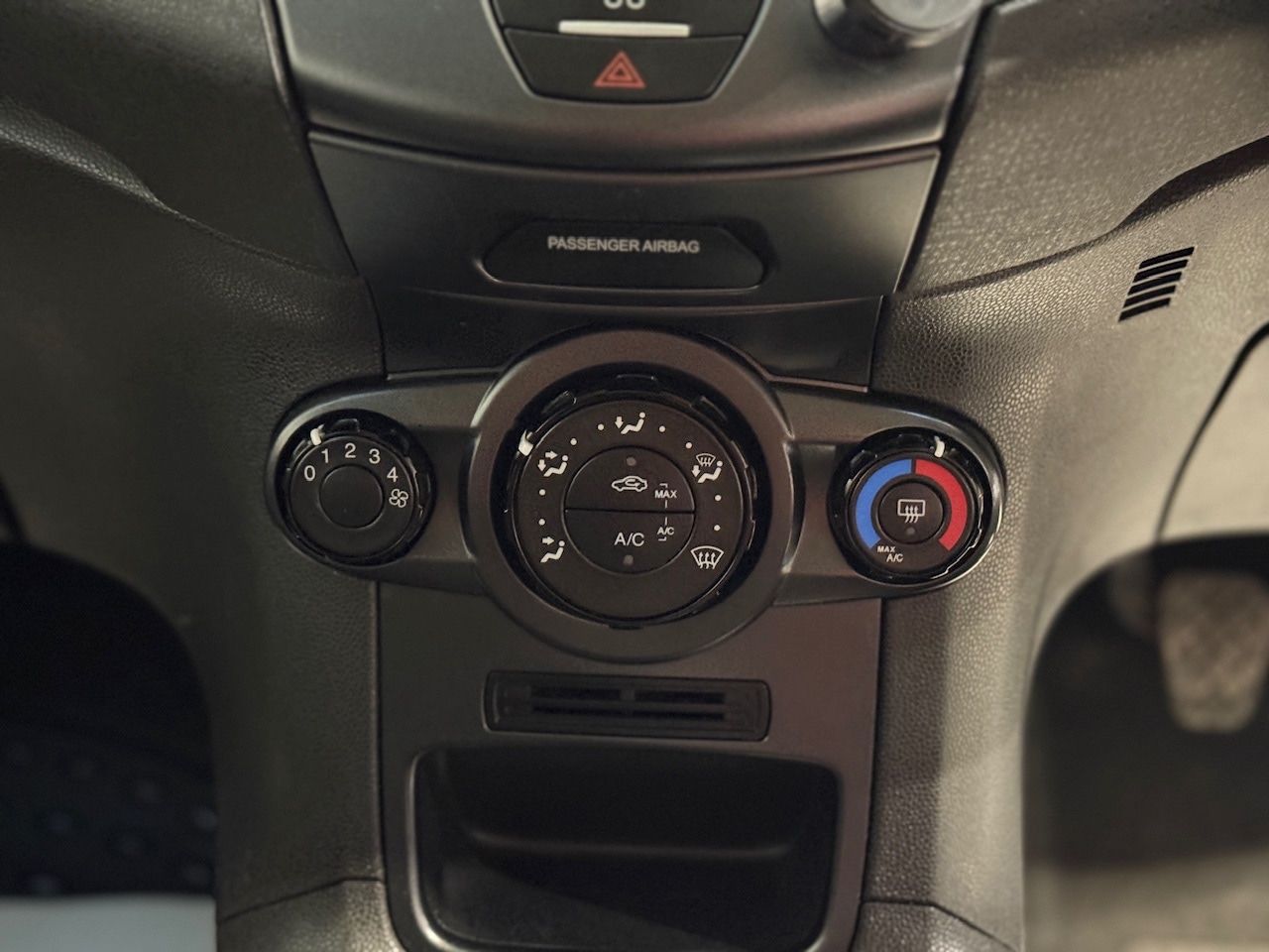 Used Ford Fiesta 2015 for sale - 76908272: Photo 11