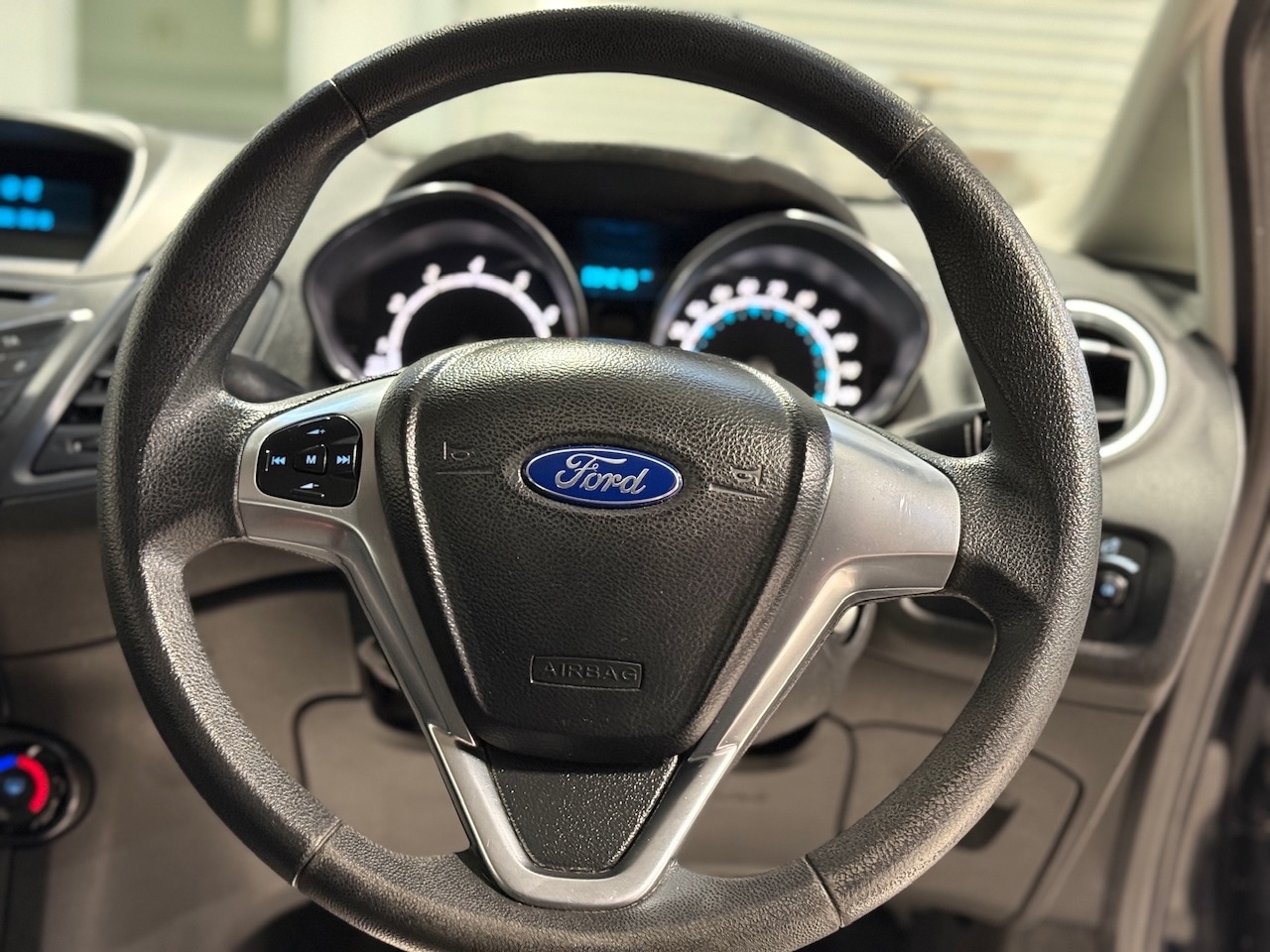 Used Ford Fiesta 2015 for sale - 76908272: Photo 13