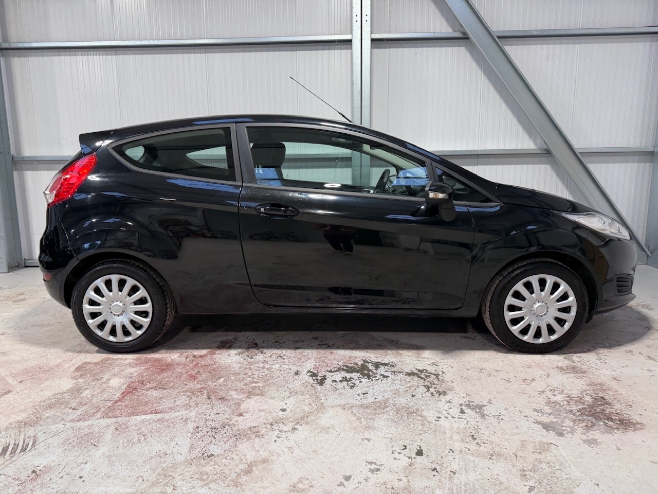 Used Ford Fiesta 2015 for sale - 76908272: Photo 33
