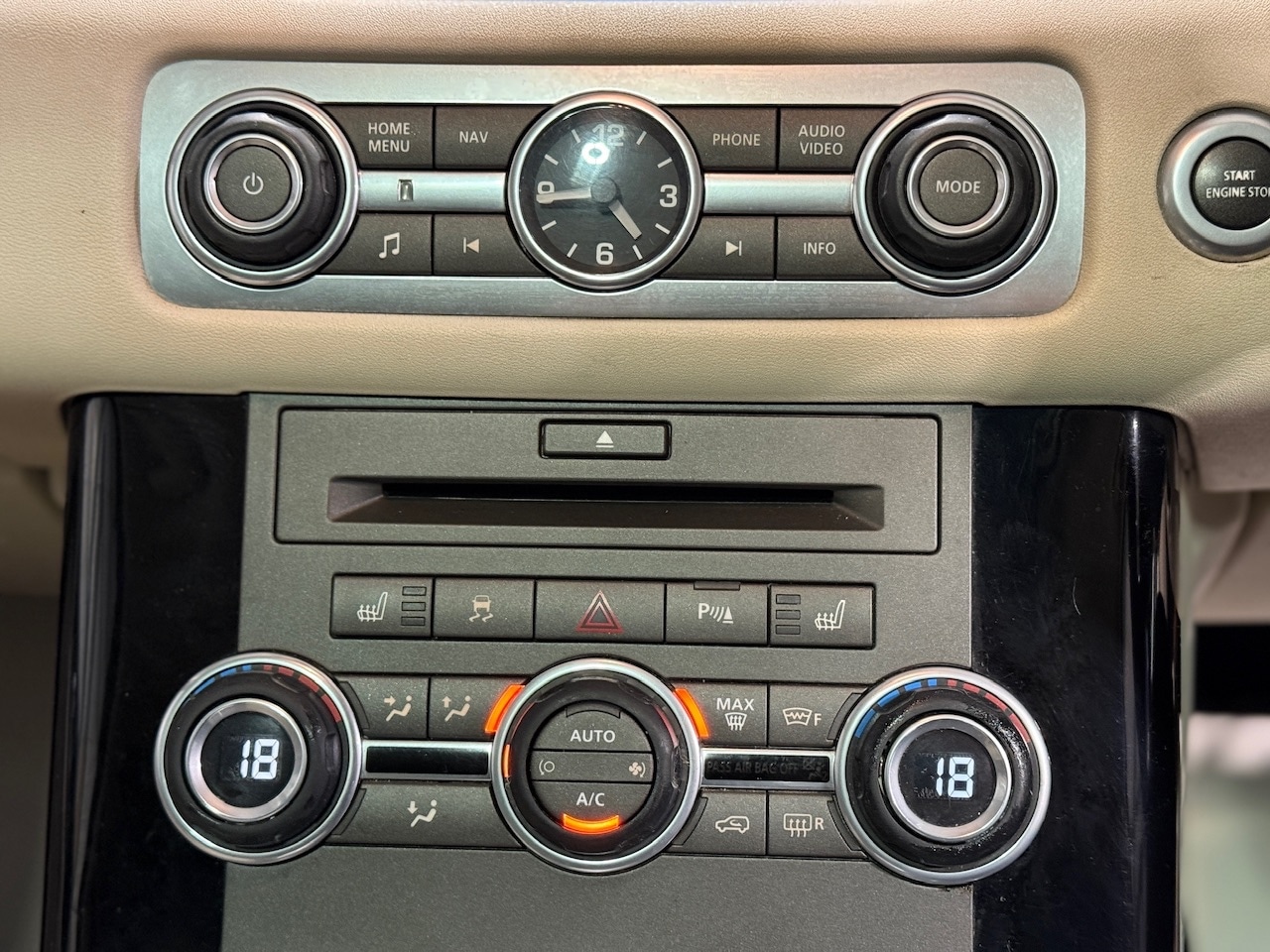 Used Land Rover Range Rover Sport 2010 for sale - 77297973: Photo 11