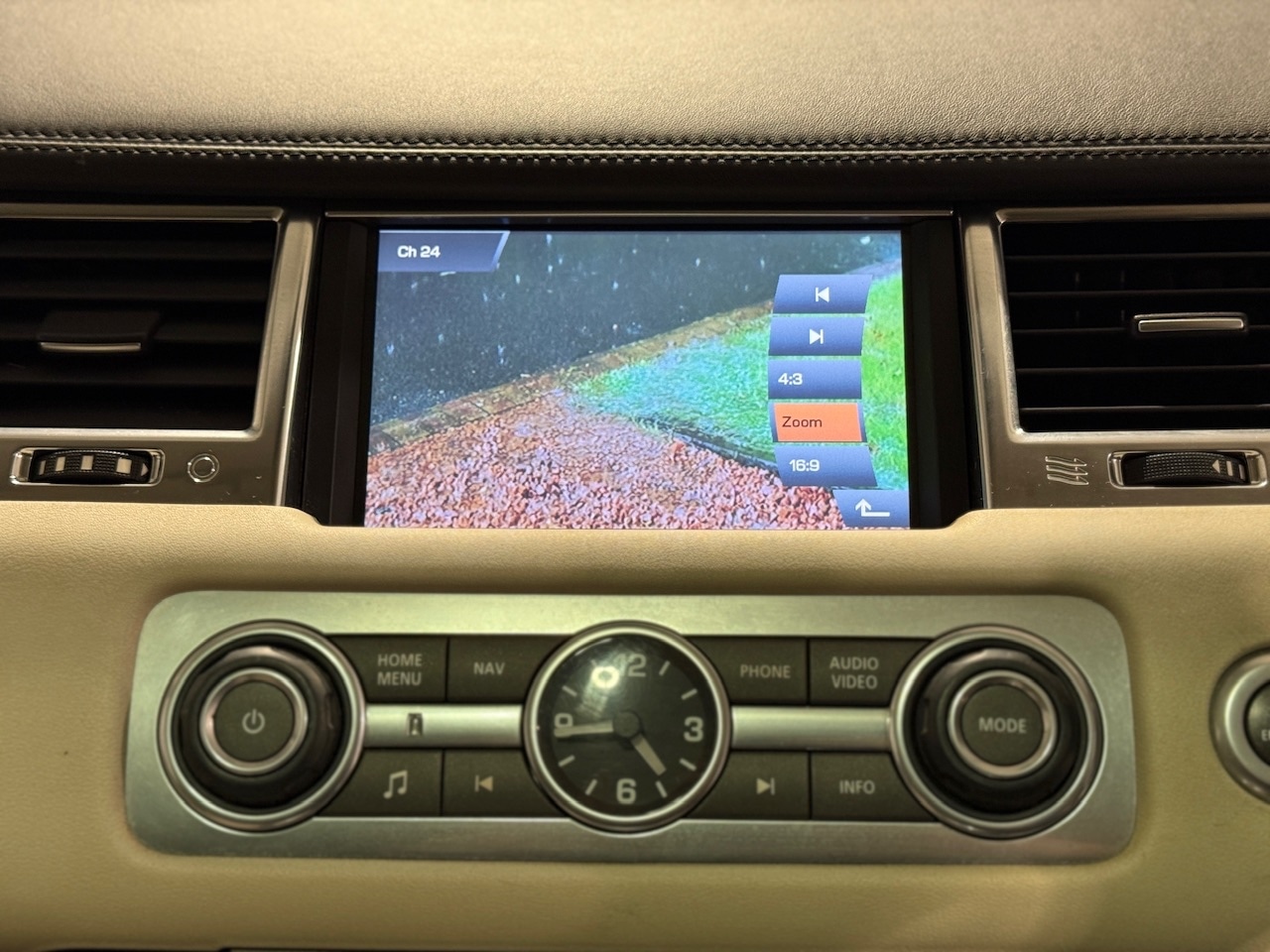 Used Land Rover Range Rover Sport 2010 for sale - 77297973: Photo 13