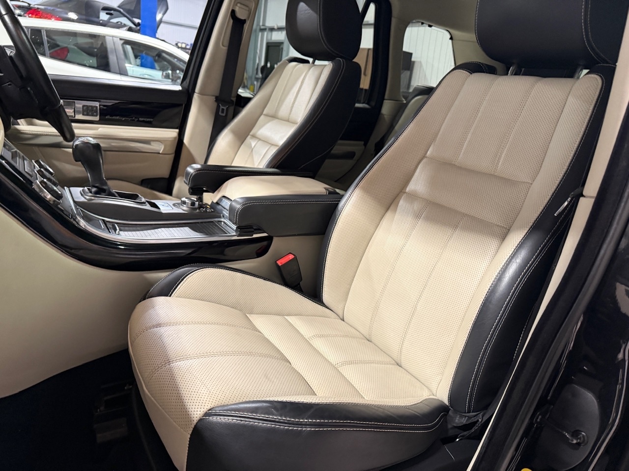 Used Land Rover Range Rover Sport 2010 for sale - 77297973: Photo 23