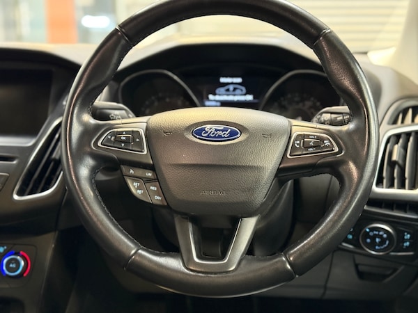 Used Ford Focus 2015 for sale - 76320469: Photo 15