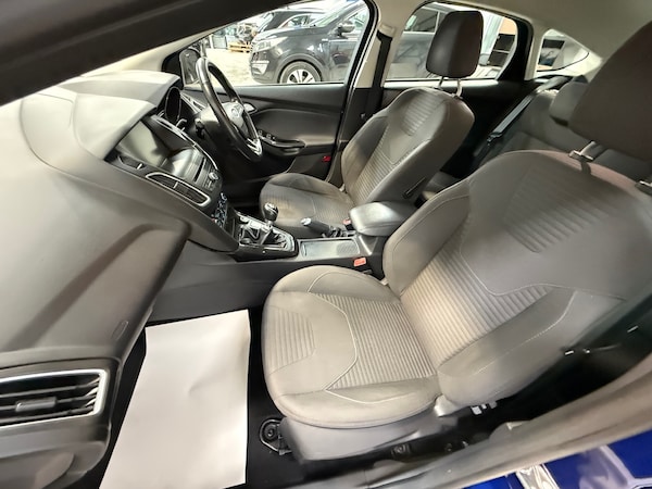 Used Ford Focus 2015 for sale - 76320469: Photo 24