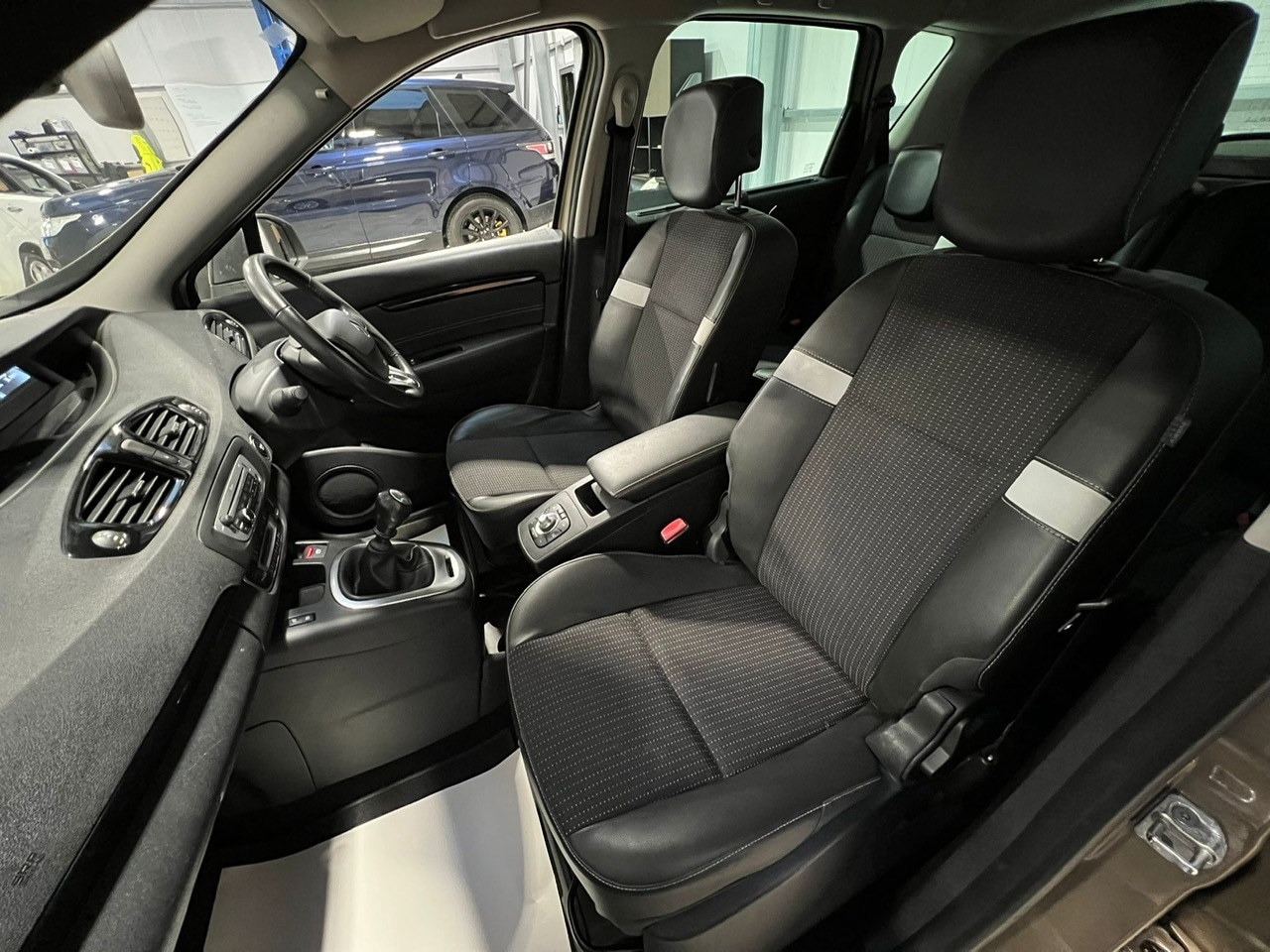 Used Renault Scenic 2015 for sale - 76673126: Photo 20