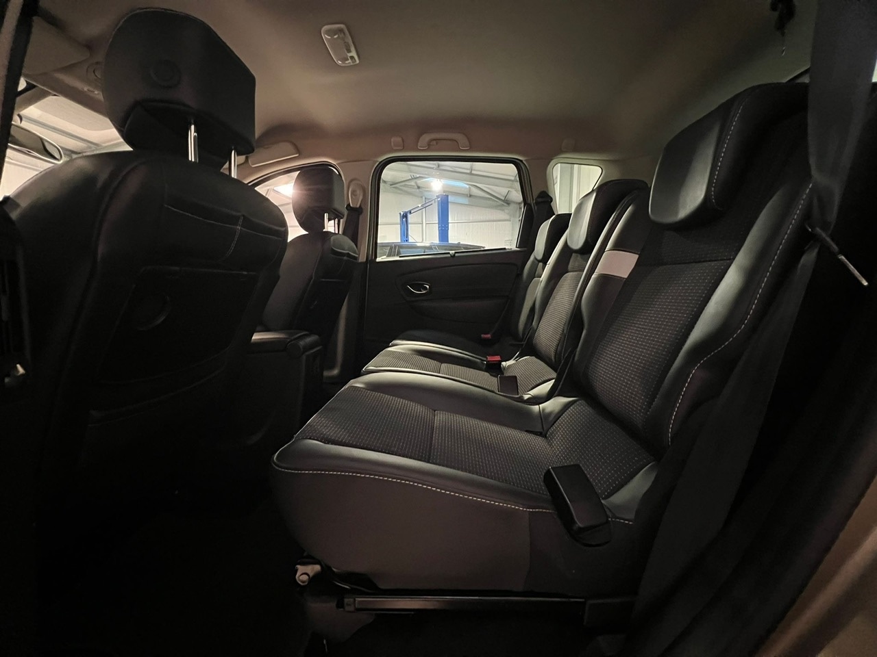 Used Renault Scenic 2015 for sale - 76673126: Photo 28