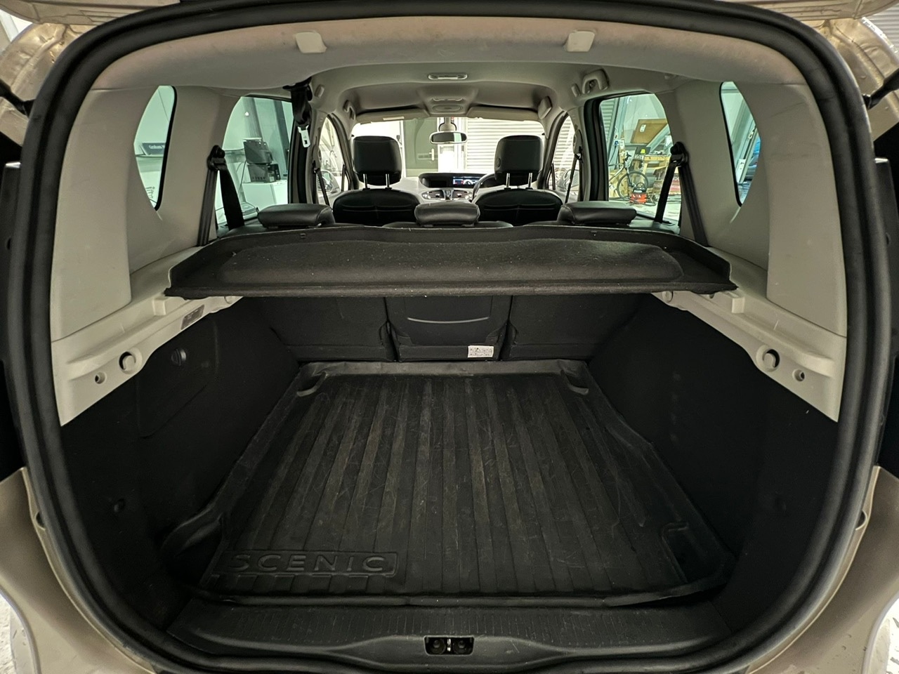 Used Renault Scenic 2015 for sale - 76673126: Photo 29