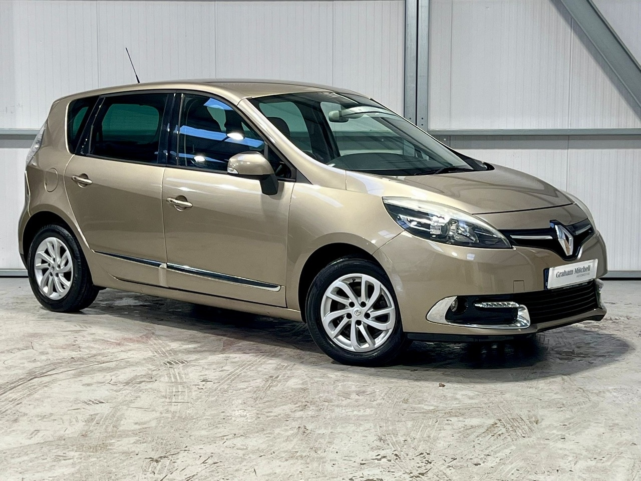 Used Renault Scenic 2015 for sale - 76673126: Photo 3