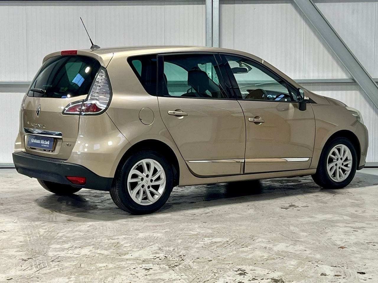 Used Renault Scenic 2015 for sale - 76673126: Photo 5