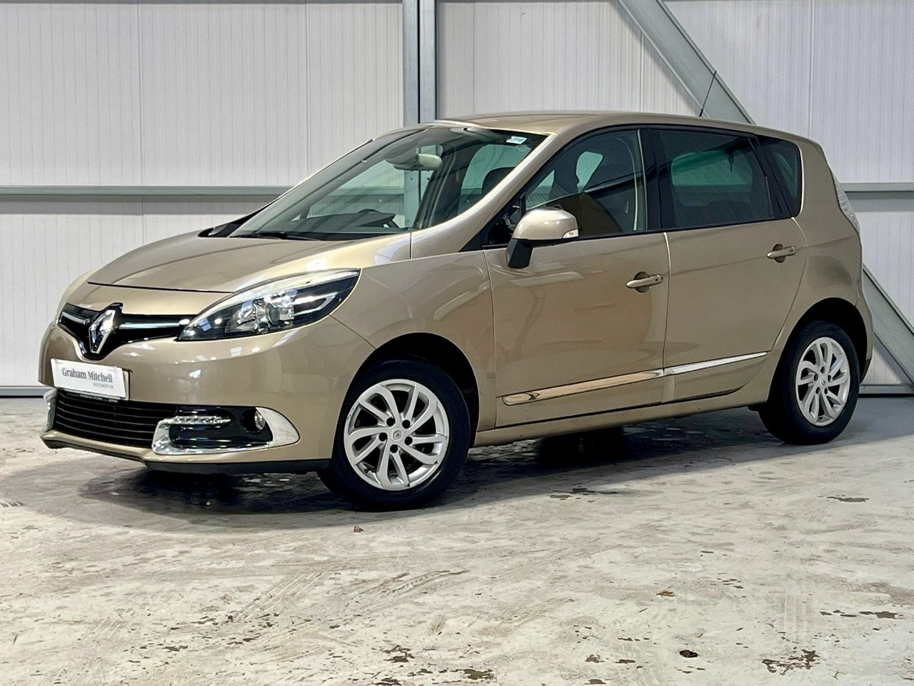 Used Renault Scenic 2015 for sale - 76673126: Photo 9