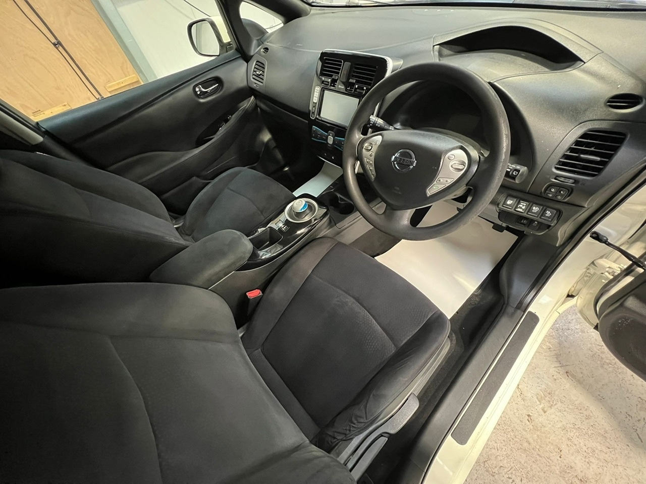 Used Nissan Leaf 2014 for sale - 76682112: Photo 17